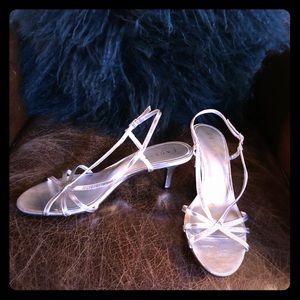 Like new 7W dressy heels